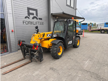 Stivuitor telescopic JCB