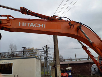 Excavator pe şenile HITACHI
