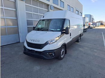 Transport persoane IVECO Daily 35s14