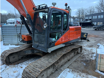 Excavator pe şenile DOOSAN DX235