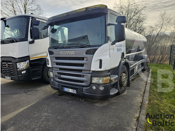 Camion cisternă SCANIA P 230