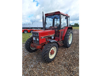 Tractor agricol INTERNATIONAL