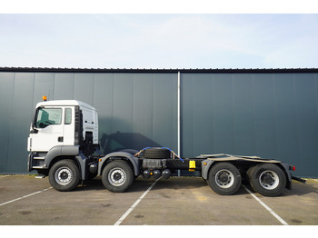 Camion şasiu MAN TGS 41.400
