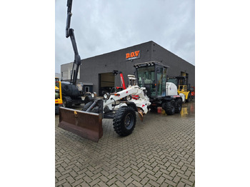 : fotografie din antet