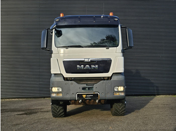 Cap tractor MAN TGS 26.480 6x6 / HIAB CRANE / TRACTOR + BOX TRUCK: Foto 2 Cap tractor MAN TGS 26.480 6x6 / HIAB CRANE / TRACTOR + BOX TRUCK: Foto 2