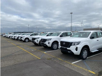 Autoutilitară NISSAN Navara