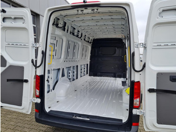 Dubă Volkswagen Crafter 35 Kasten Maxi L4H3 AG ERGO LED TEMPOMAT: Foto 5 Dubă Volkswagen Crafter 35 Kasten Maxi L4H3 AG ERGO LED TEMPOMAT: Foto 5