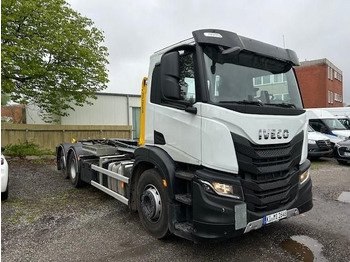 Camion basculantă IVECO X-WAY