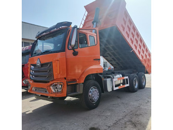 Camion basculantă SINOTRUK