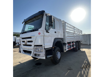Camion platformă SINOTRUK HOWO