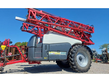 Maşină de erbicidat tractata