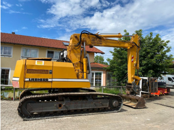 Excavator pe şenile LIEBHERR