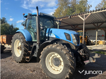 Tractor agricol NEW HOLLAND T7000