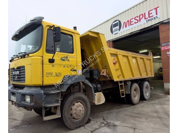 Camion basculantă MAN
