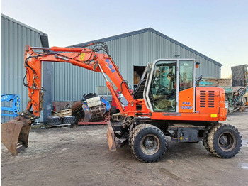 Excavator pe roţi FIAT-HITACHI