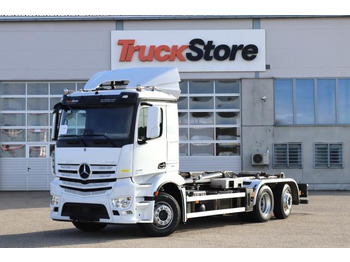 Camion cu cârlig MERCEDES-BENZ Actros 2551