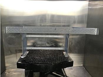 Cabină și interior LIEBHERR