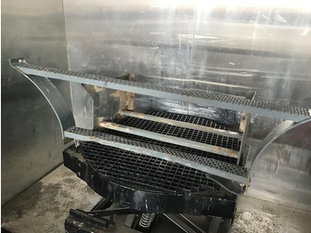 Cabină și interior LIEBHERR