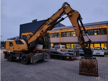Excavator pe roţi LIEBHERR LH 22 M