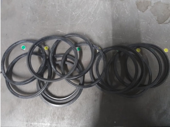 Caroserie și exterior LIEBHERR