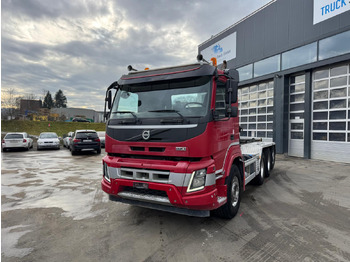 Camion cu cârlig VOLVO FMX 500