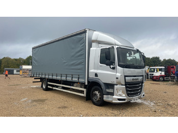 Camion cu prelată DAF CF 260