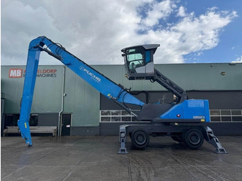 Excavator pentru manipulare de materiale FUCHS MHL350
