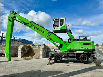 Excavator pentru manipulare de materiale SENNEBOGEN