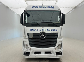 Cap tractor Mercedes-Benz Actros 1942: Foto 2 Cap tractor Mercedes-Benz Actros 1942: Foto 2