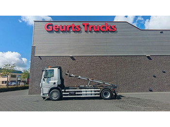 Camion cu sistem de cablu DAF CF 370