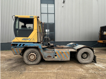 Camion basculantă TERBERG