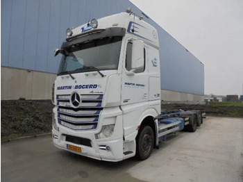 Camion şasiu MERCEDES-BENZ Actros 2542