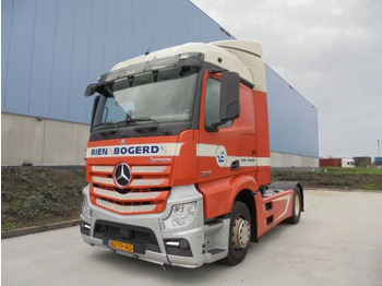 Cap tractor MERCEDES-BENZ Actros 1942