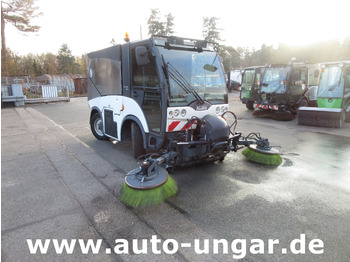 Măturătoare stradală HAKO