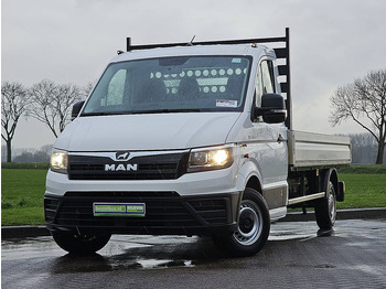 Autoutilitară cu platformă MAN TGE 3.140