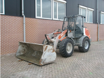 Încărcător frontal pe pneuri ATLAS