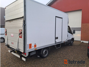 Automobil Varevogn Iveco 35s18 3,0d Wb4100 Aut.: Foto 4 Automobil Varevogn Iveco 35s18 3,0d Wb4100 Aut.: Foto 4