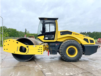 Cilindru compactor BOMAG