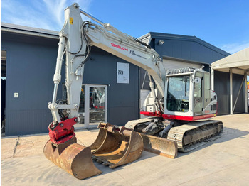 Excavator pe şenile TAKEUCHI
