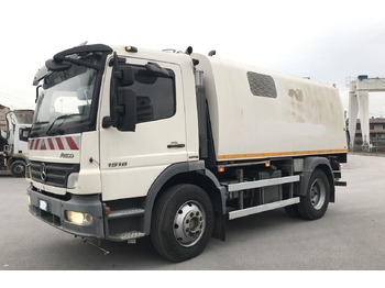 Măturătoare stradală BUCHER