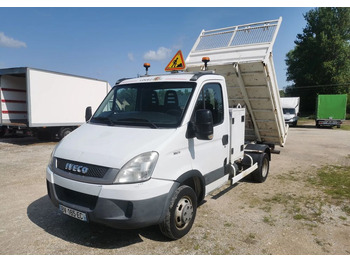 Autoutilitară basculantă IVECO Daily 35c11