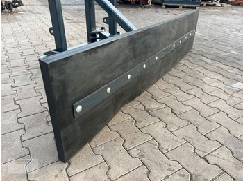 Lamă pentru Utilaje agricole nou Vemac Gummischieber 150 170 200 220 240 260 300 cm verstellbar Euro Futterschieber Gülleschieber: Foto 2 Lamă pentru Utilaje agricole nou Vemac Gummischieber 150 170 200 220 240 260 300 cm verstellbar Euro Futterschieber Gülleschieber: Foto 2