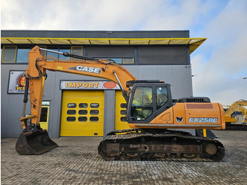 Excavator pe şenile CASE