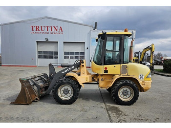 Încărcător VOLVO L30B