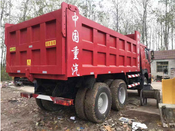 Camion basculantă SINOTRUK HOWO