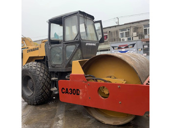 Cilindru compactor pentru asfalt DYNAPAC