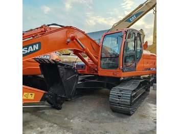 Excavator pe şenile DOOSAN DX60W