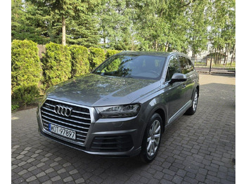 SUV AUDI