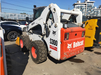 Mini încărcător BOBCAT S300