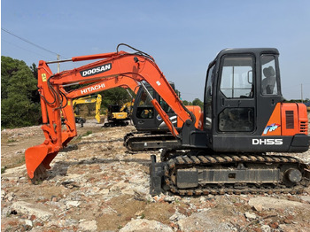 Excavator pe şenile DOOSAN DH55